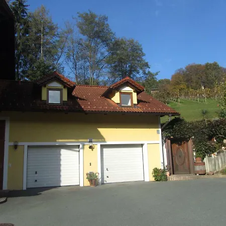 Silkes Ferienwohnung Appartement Fehring